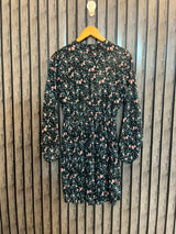 Chest 18  Length 34  Fabric Chiffon Women’s Elegant Branded Long Top