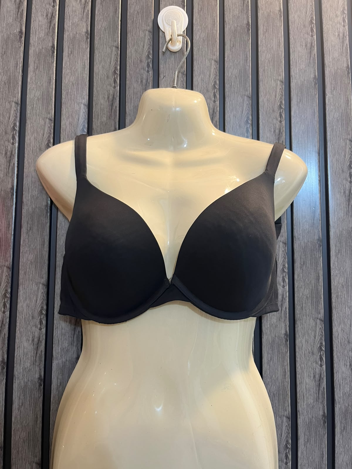 Chest Large  Length 11 Women’s Premium Essential Bra