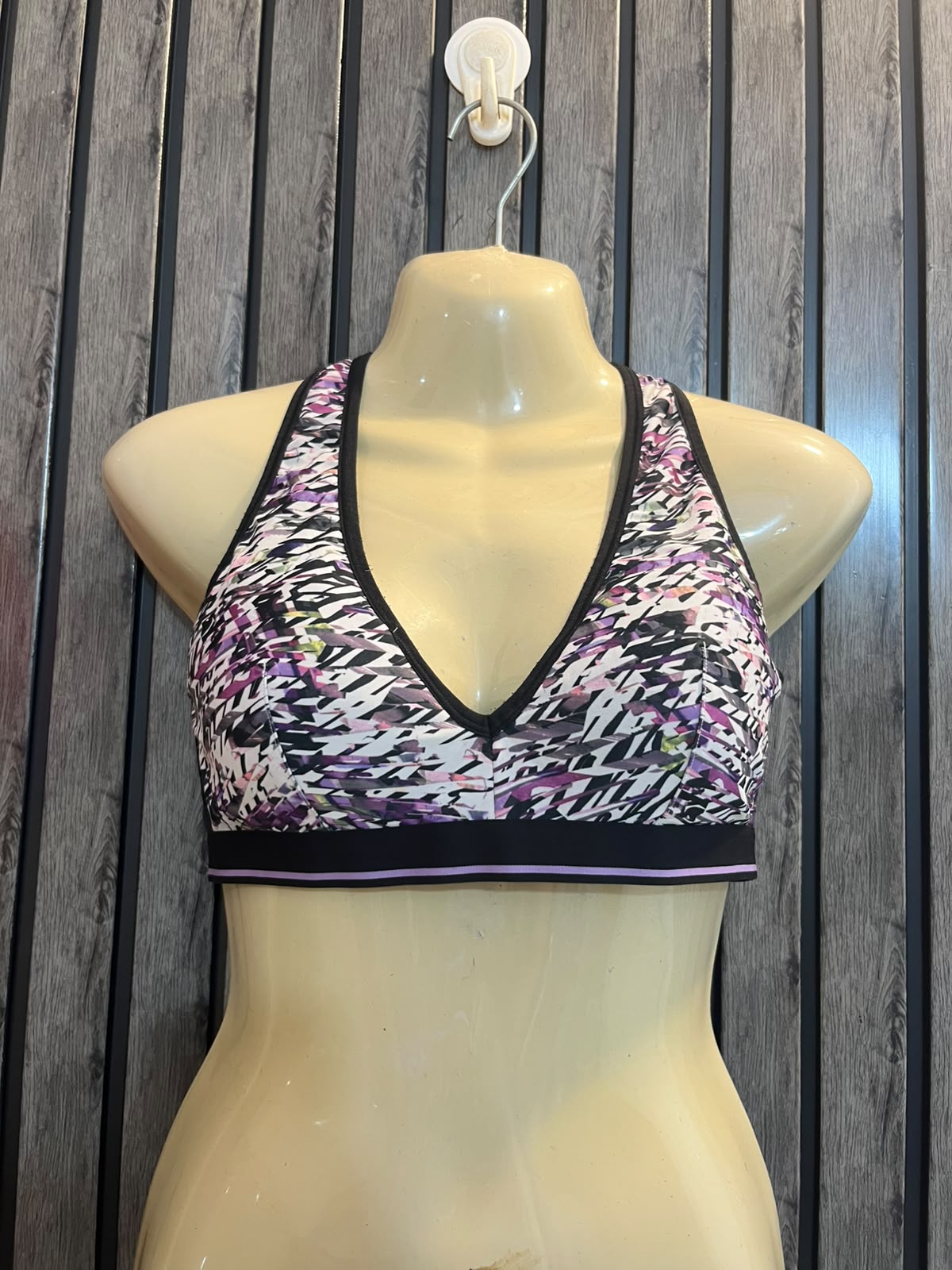 Chest Small  Length 11 Women’s Signature Collection Bra