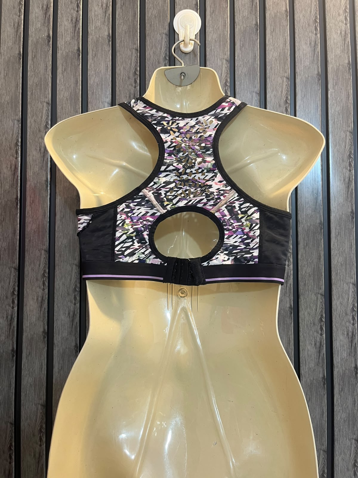Chest Small  Length 11 Women’s Signature Collection Bra