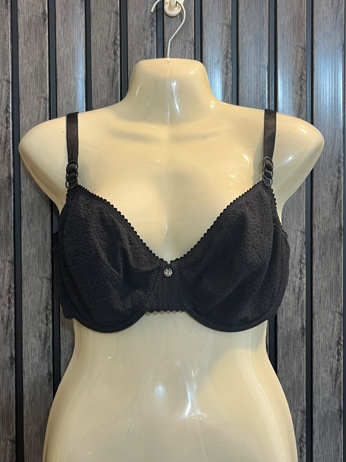 Chest Medium  Length 11 Women’s Premium Lingerie Bra