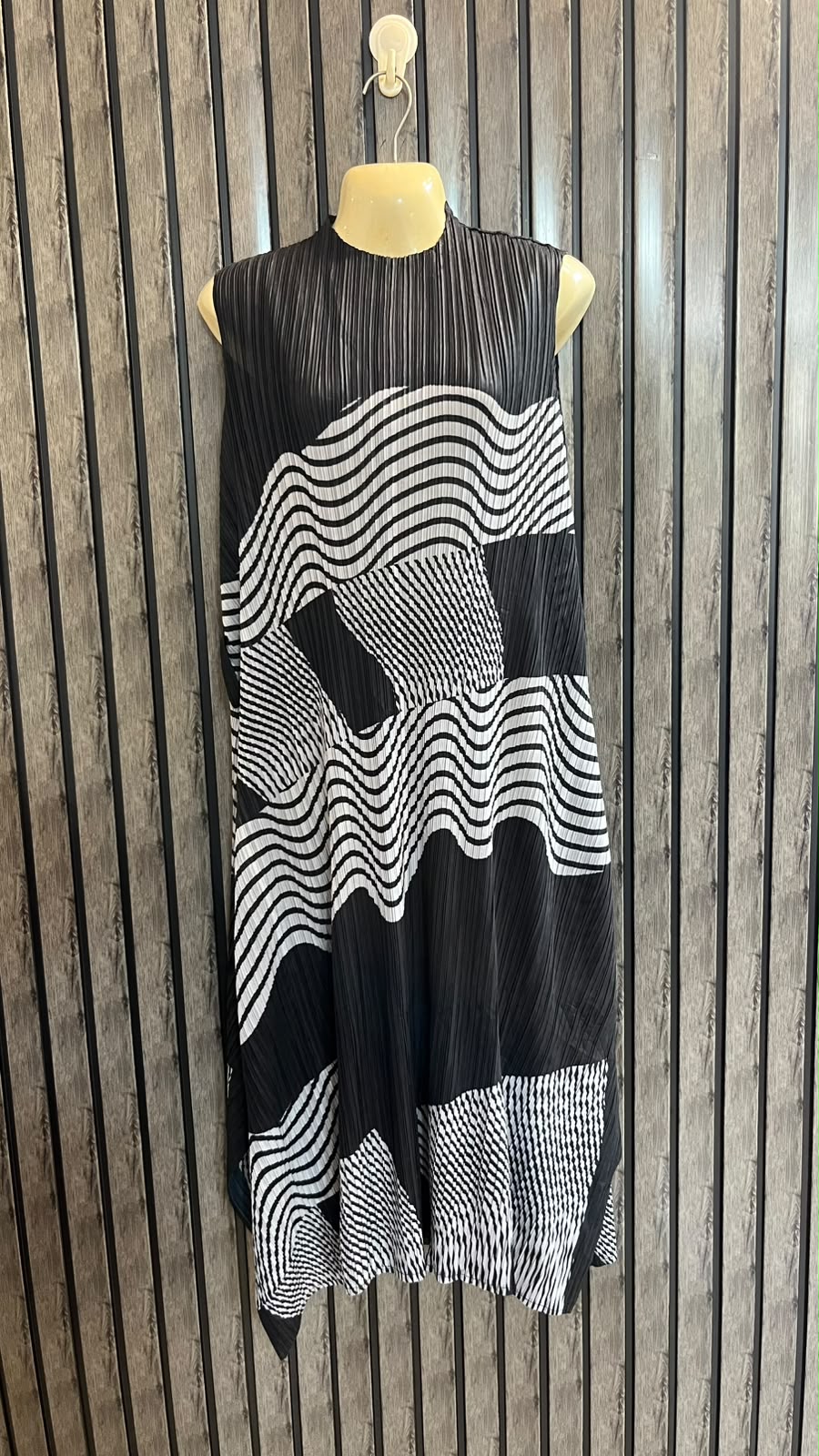 Chest 23  Length 45  Fabric Silk Elegant Women’s Long Maxi