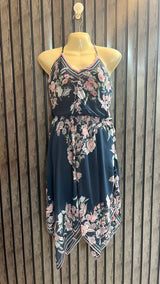 Chest 19  Length 41  Fabric Chiffon Women’s Sophisticated Maxi Dress