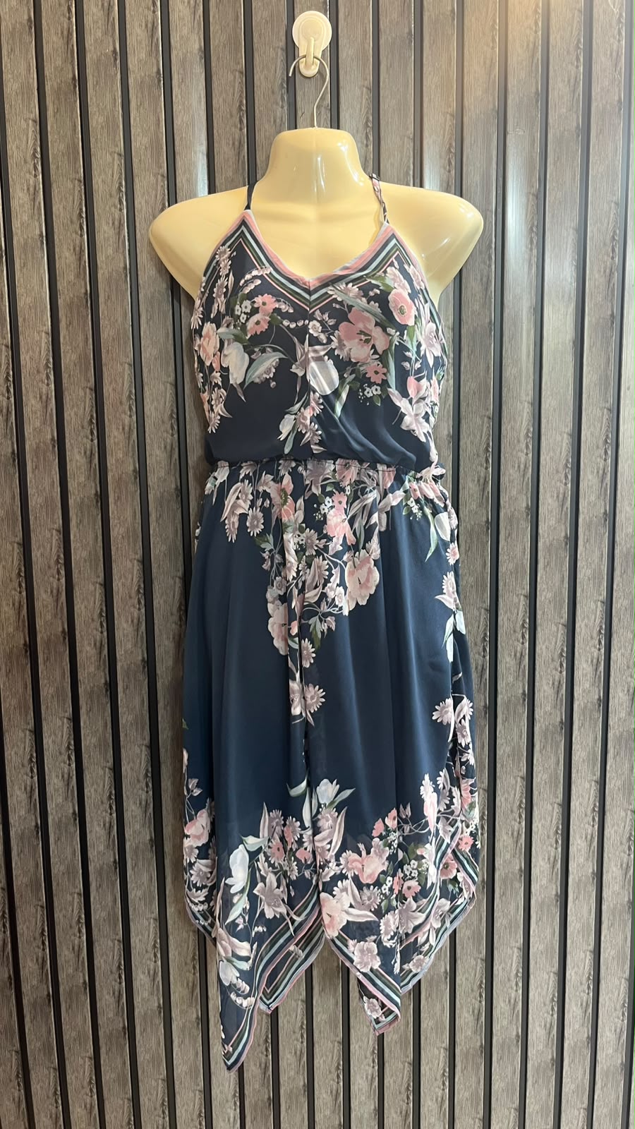 Chest 19  Length 41  Fabric Chiffon Women’s Sophisticated Maxi Dress