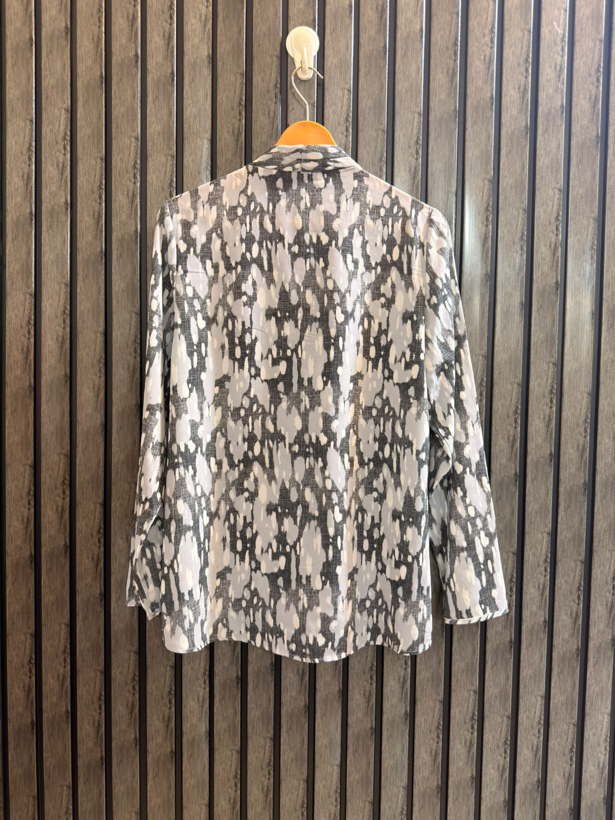 Chest 19   Length 26 To 27  Fabric Chiffon Women's Smart Full Sleeve Top