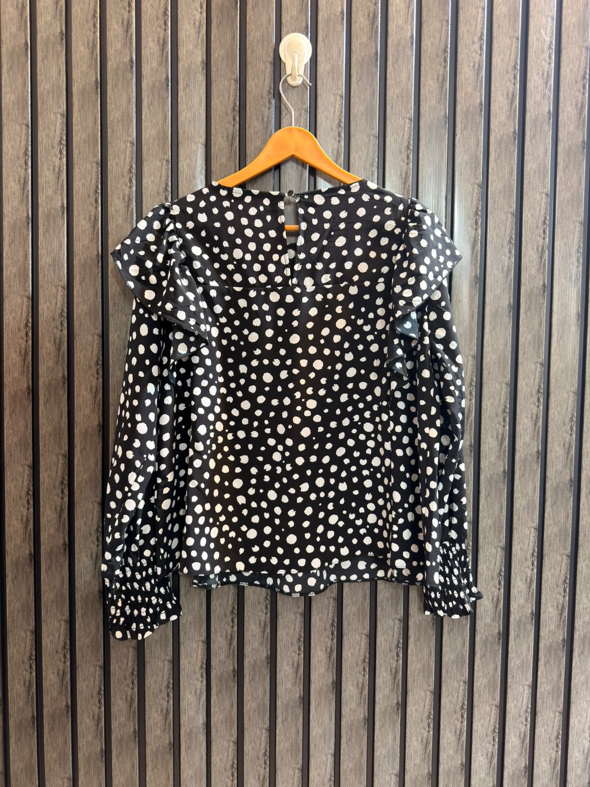 Chest 20   Length 23  Fabric Silk Women's Premium Full Sleeve Top