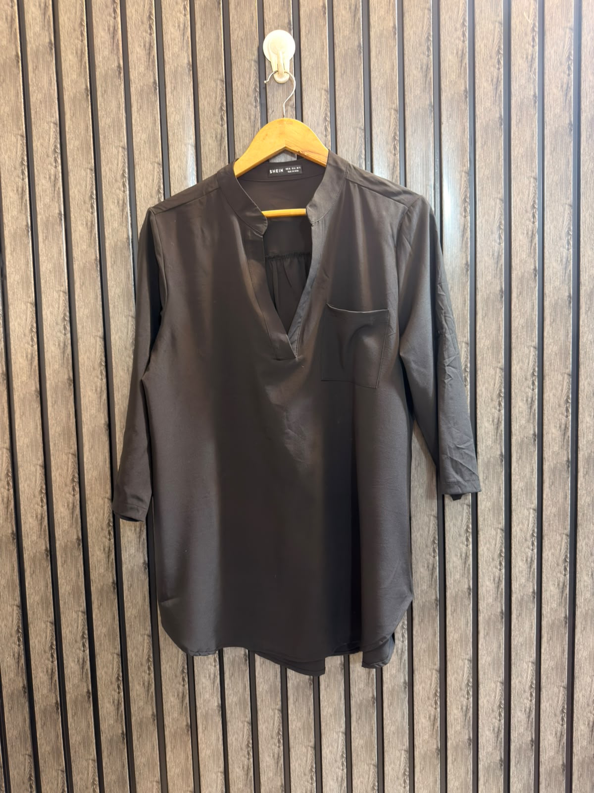 Chest 20   Length 29  Fabric Silk Women's Classic Full Sleeve Top