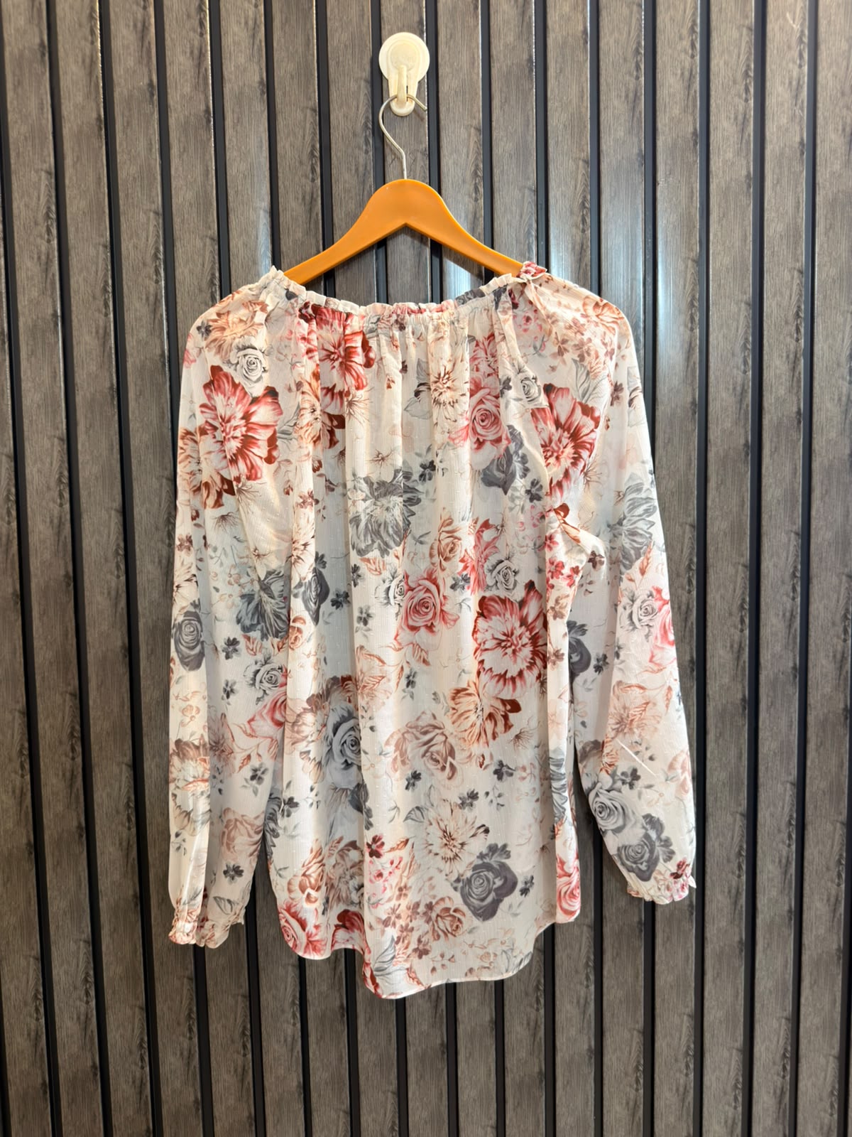 Chest 21  Length 25  Fabric Chiffon Women's Smart Everyday Top