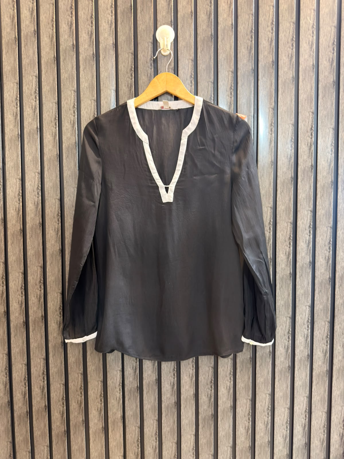 Chest 16  Length 25  Fabric Silk Women's Elegant Essential Top