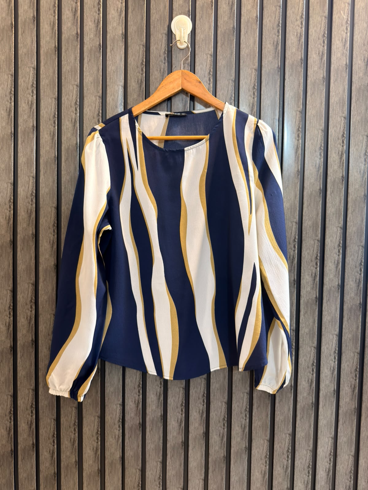 Chest 18  Length 24  Fabric Chiffon Women's Essential Full Sleeve Top