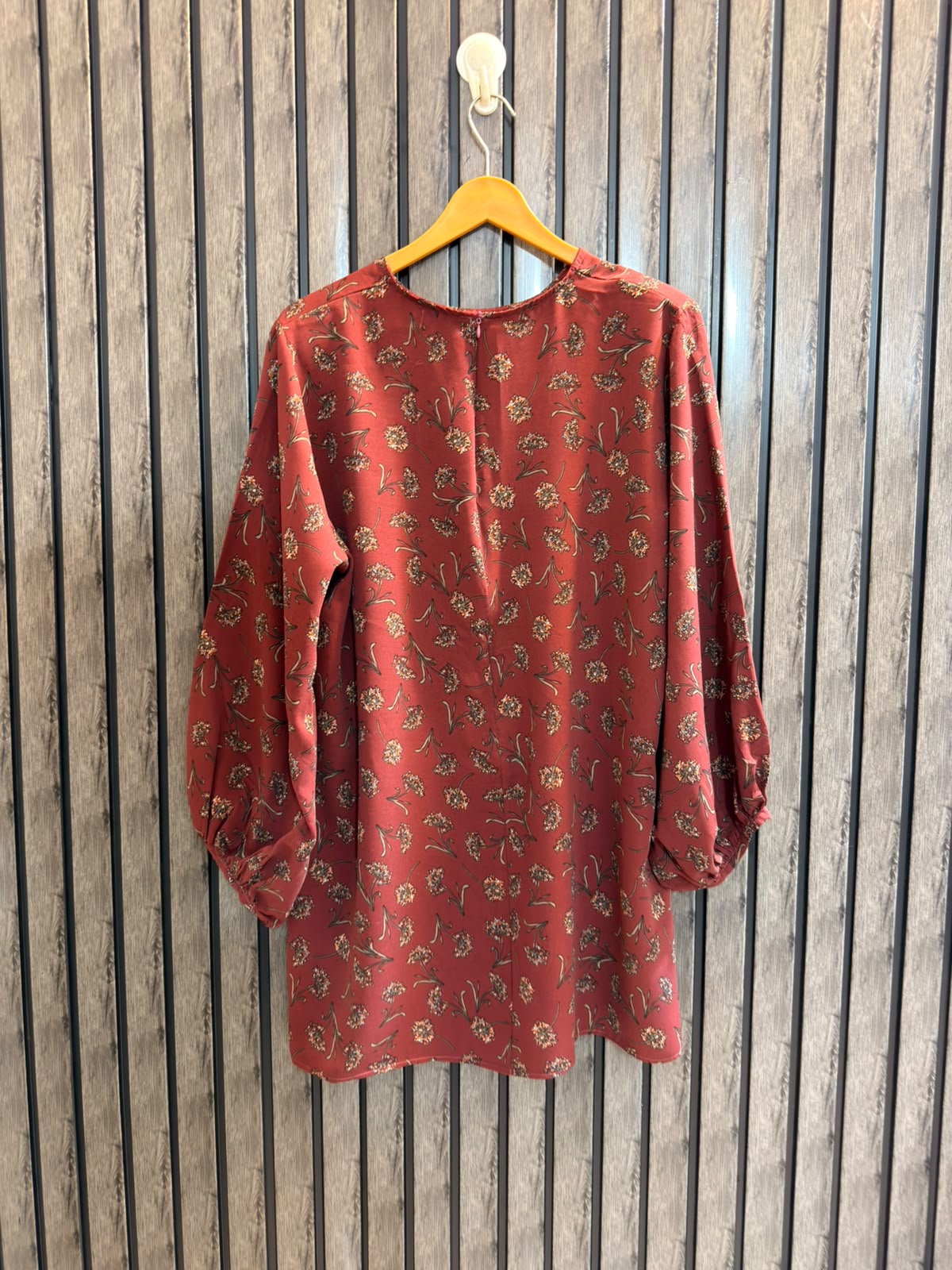 Chest 21  Length 29  Fabric Chiffon Women's Signature Essential Wear