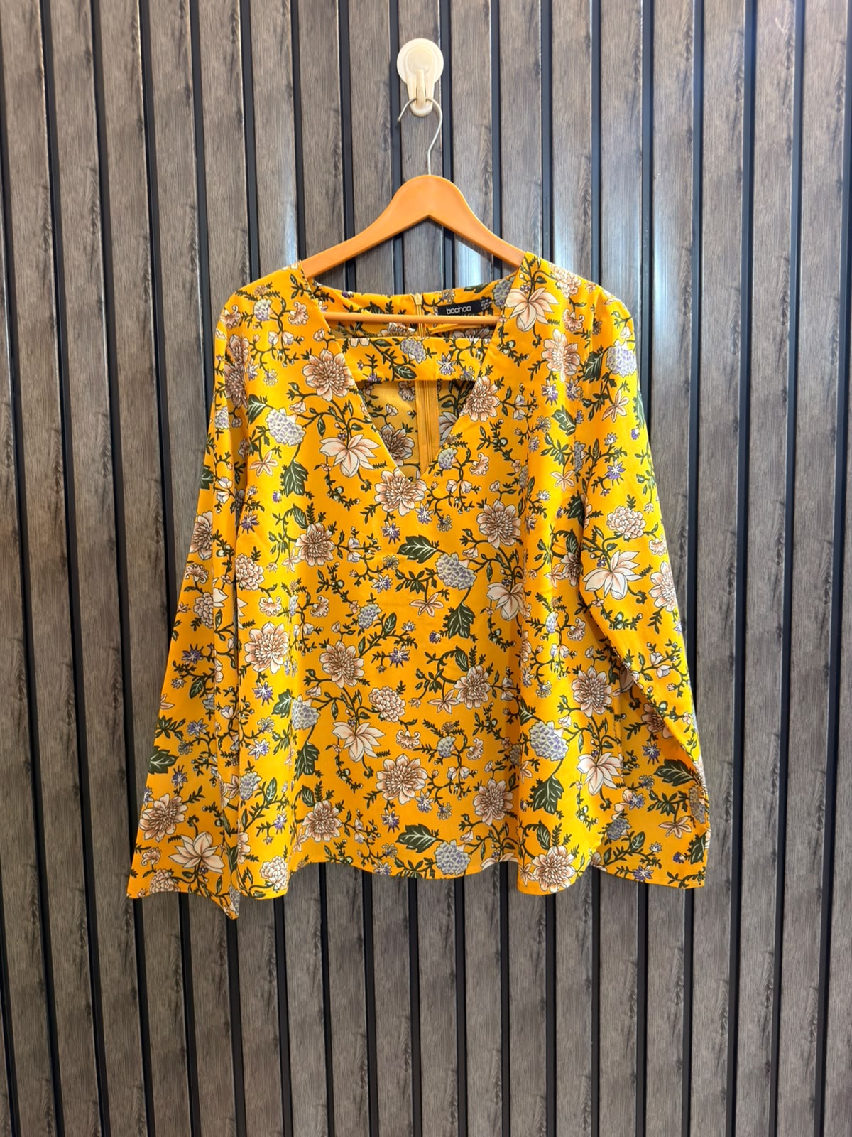 Chest 20  Length 25  Fabric Silk Women's Premium Fit Top