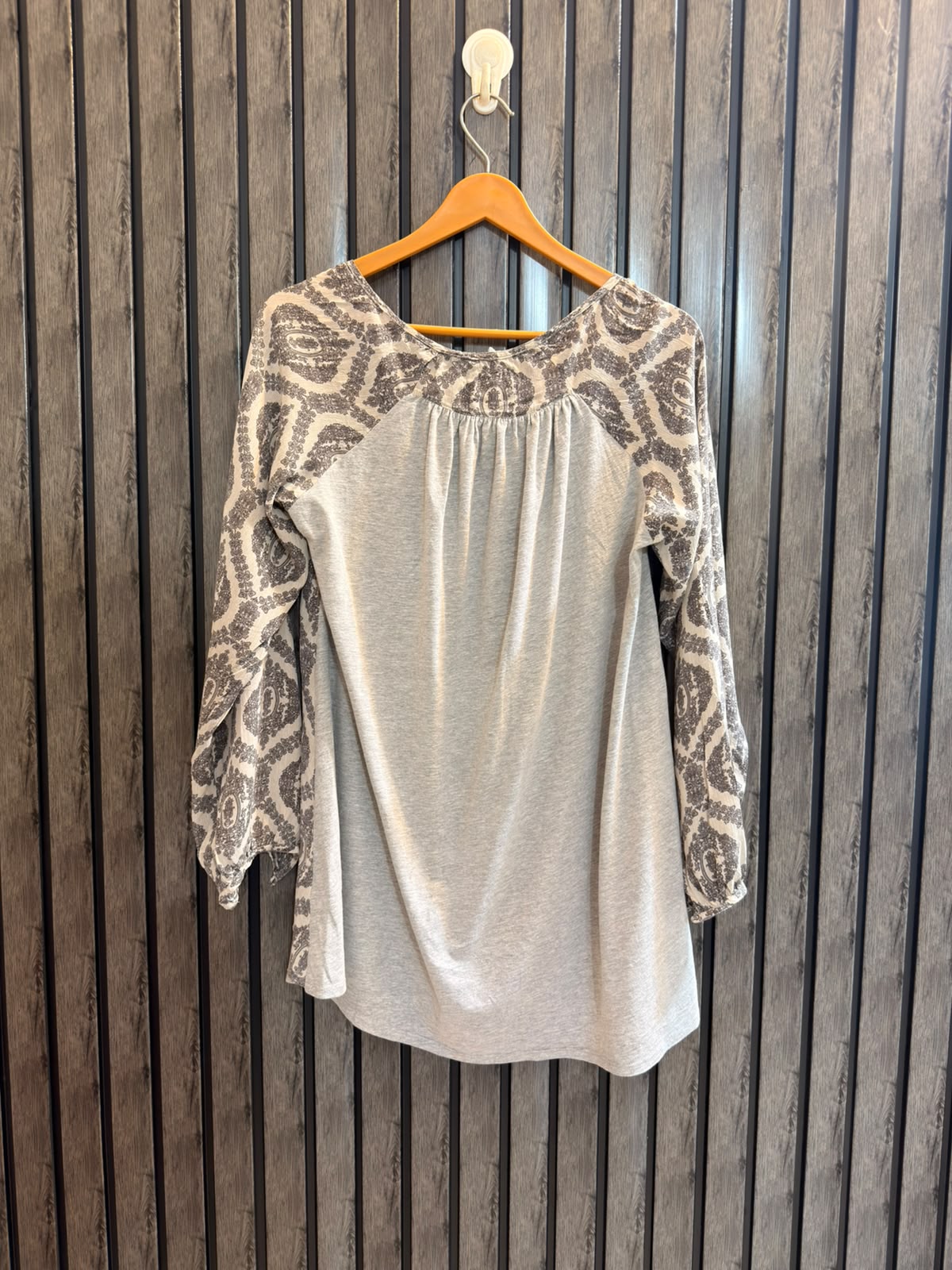 Chest 18  Length 28  Front Fabric Silk Back Fabric Jersey Women's Everyday Essential Top