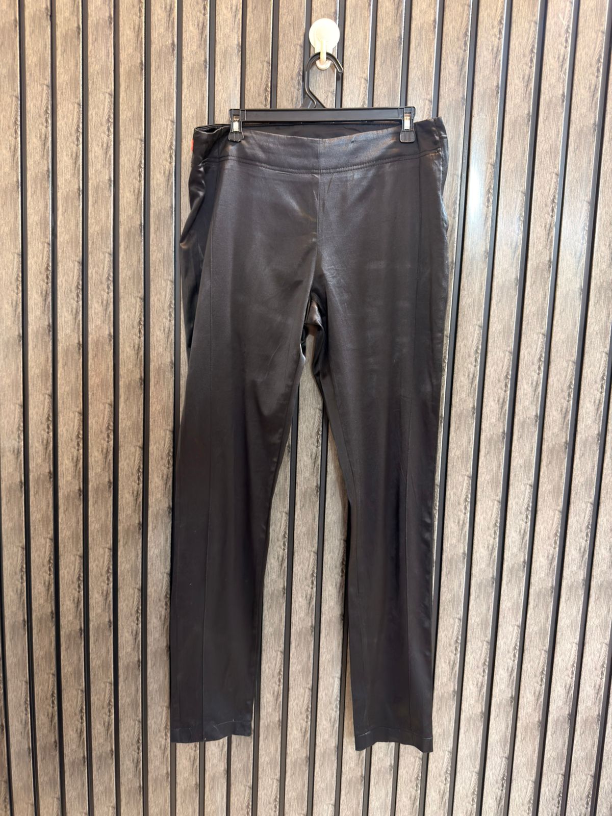 Waist 32  Lenght 41  Fabric Silk Women’s Refined Trouser