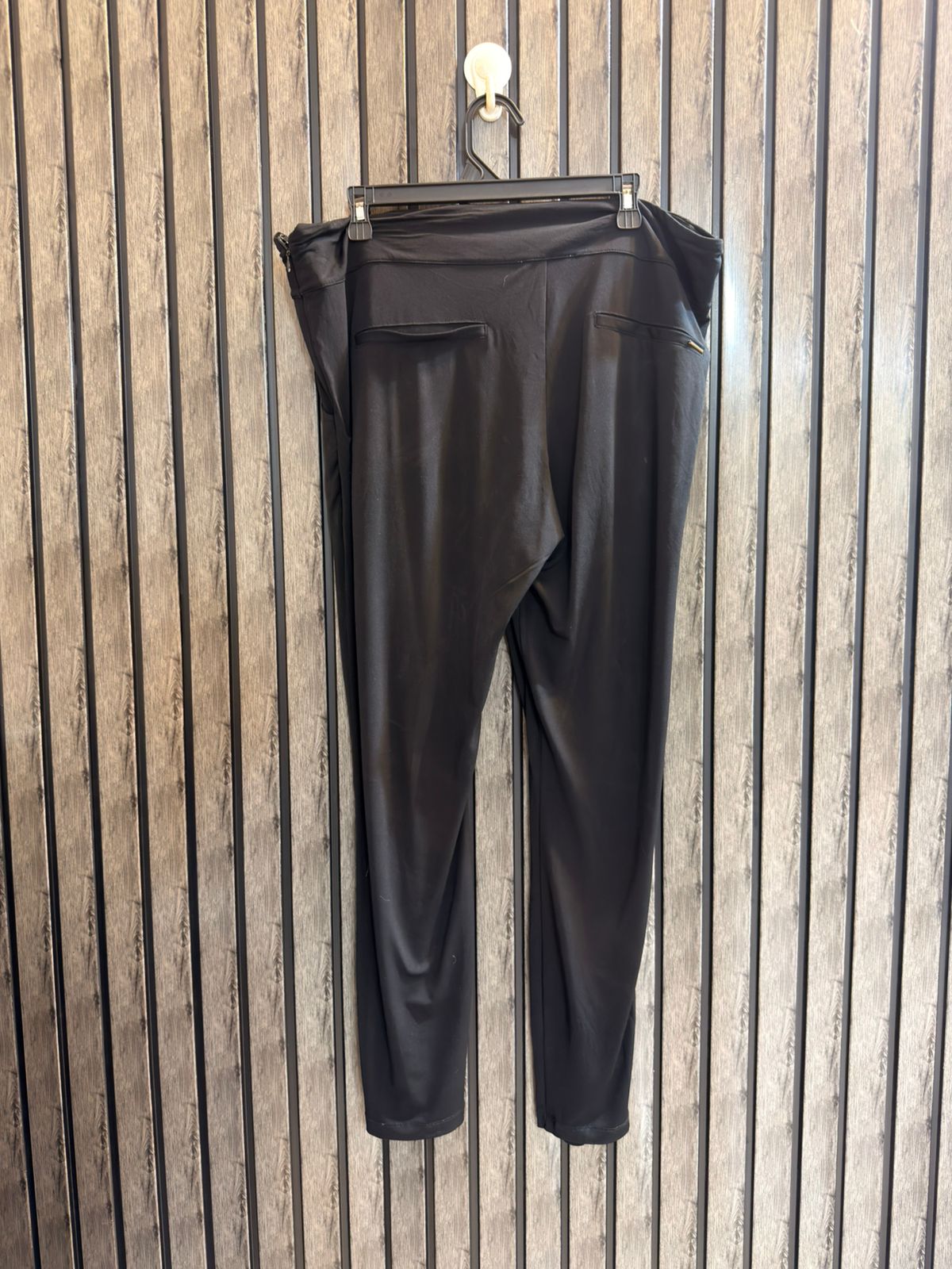 Waist 44  Lenght 38  Fabric Silk Jersey Women’s Refined Trouser