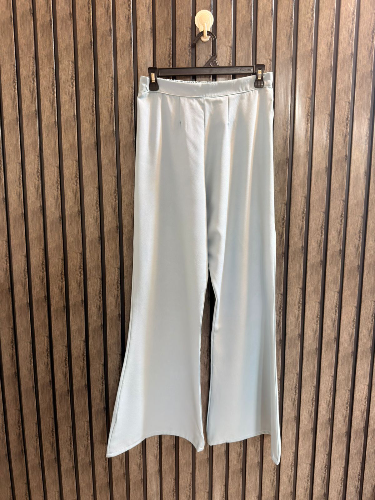 Waist 30  Lenght 40  Fabric Rayon Women’s Signature Trouser