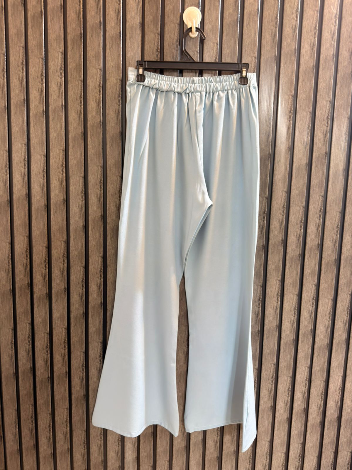 Waist 30  Lenght 40  Fabric Rayon Women’s Signature Trouser