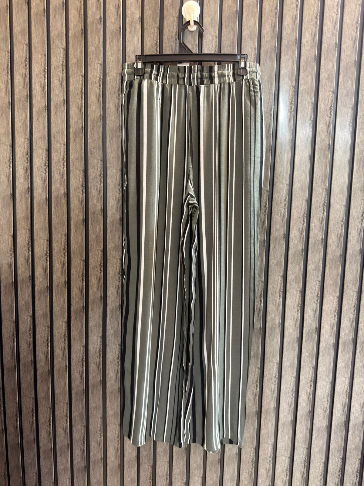 Waist 32  Lenght 42  Fabric Georgette Women’s Elegant Trouser