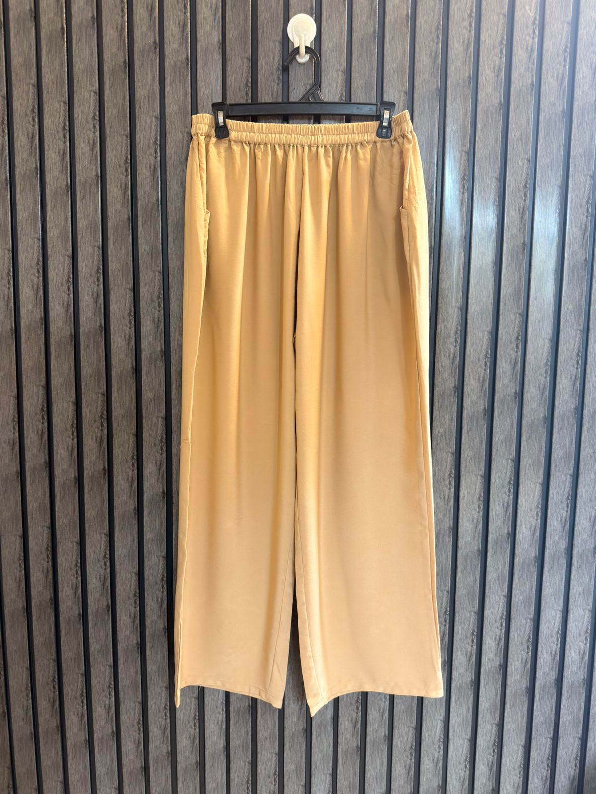 Waist 32  Lenght 39  Fabric Silk Women’s Premium Line Trouser