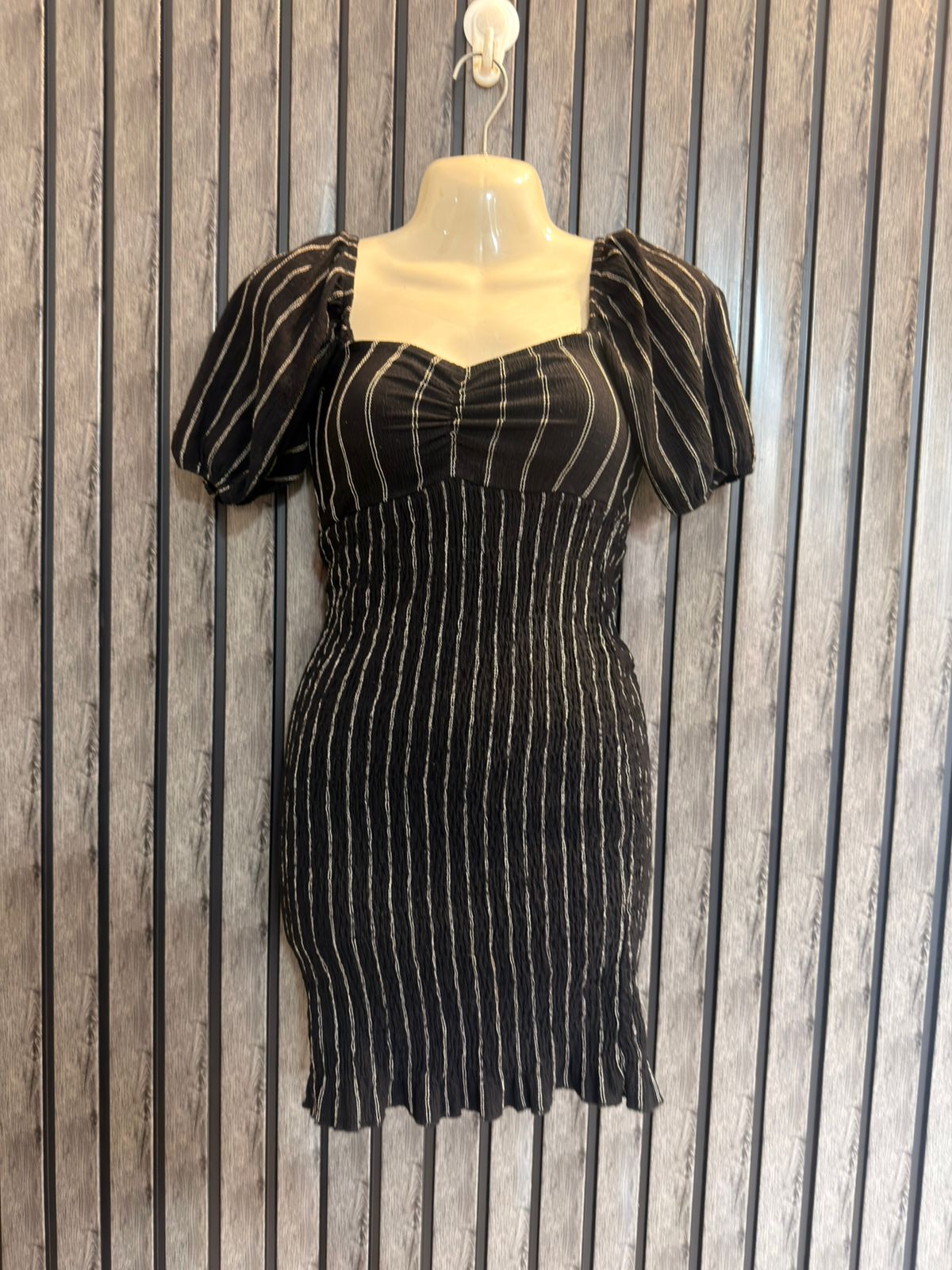 Chest 18  Length 29  Fabric Rayon Branded Women’s Long Dress