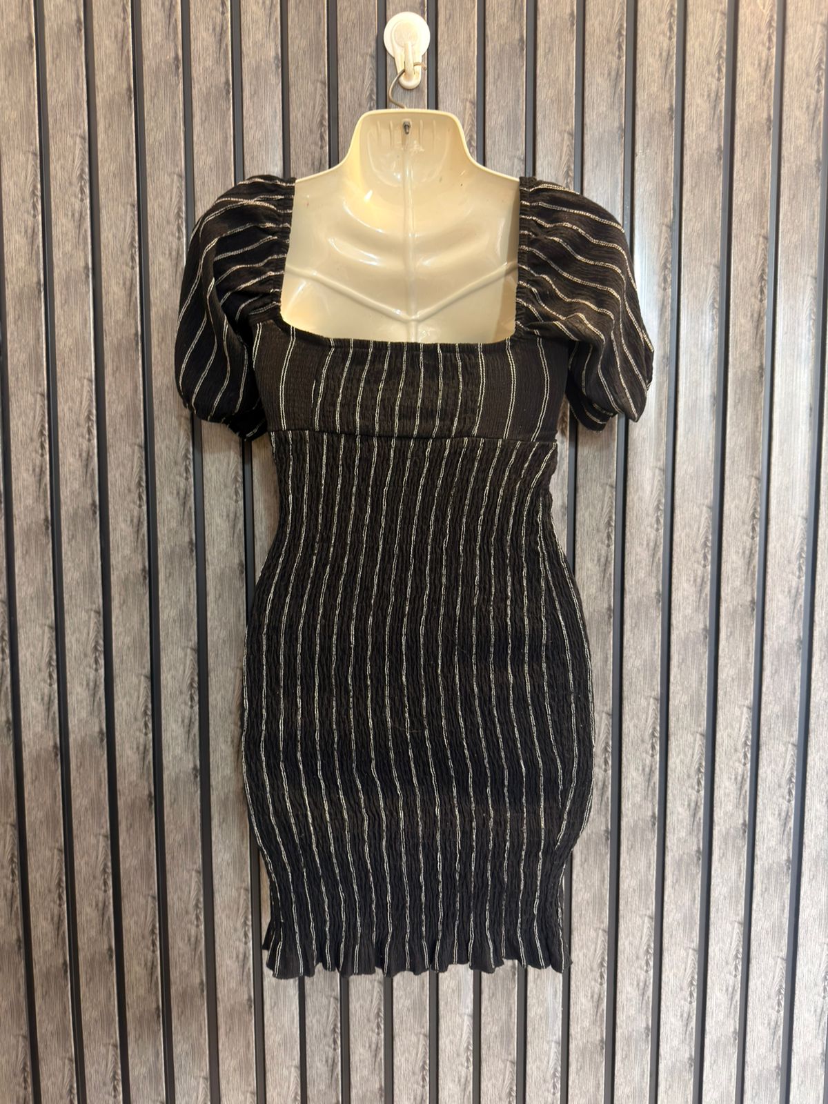 Chest 18  Length 29  Fabric Rayon Branded Women’s Long Dress