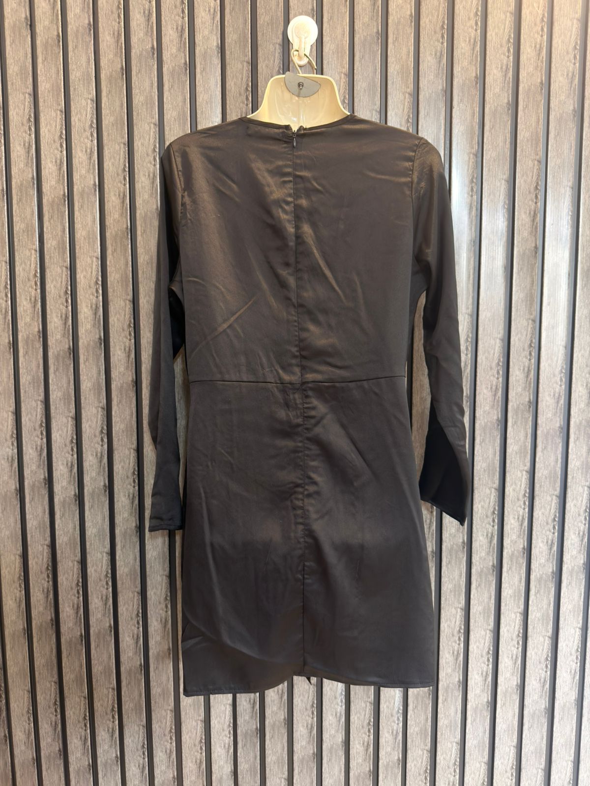 Chest 20  Length 34  Fabric Silk Women’s Branded  Maxi