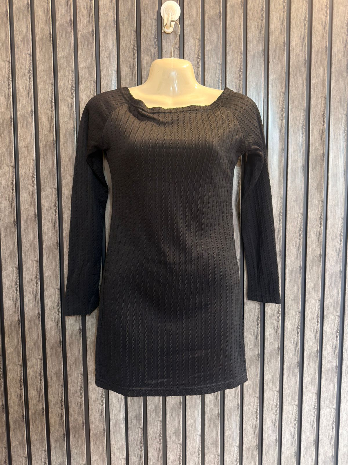 Chest 18  Length 28  Fabric Silk Jersey Western Branded Women’s Dress