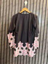 Chest 17  Lenght 28  Fabric Silk Women’s Signature Full Sleeves Top