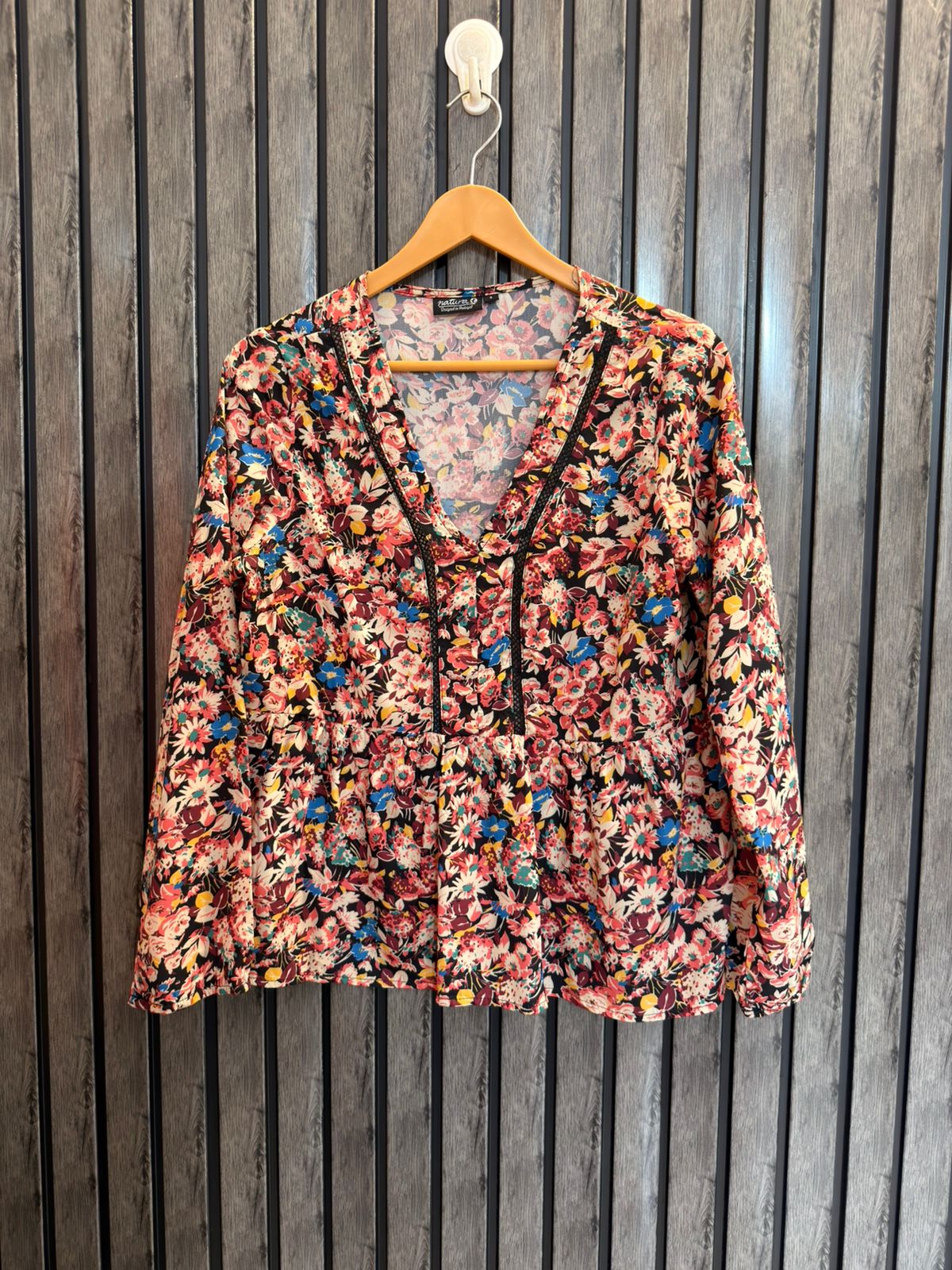 Chest 18  Lenght 22  Fabric Silk Jersey Women’s Essential Full Sleeves Top