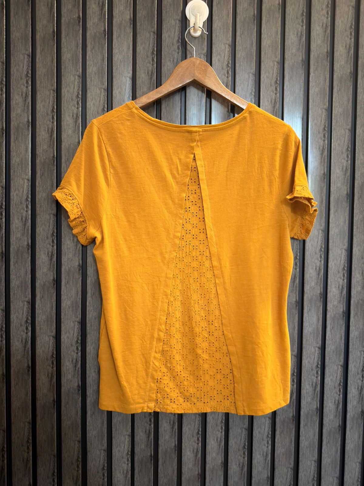 Chest 20   Lenght 24 Western Branded Ladies T Shirt