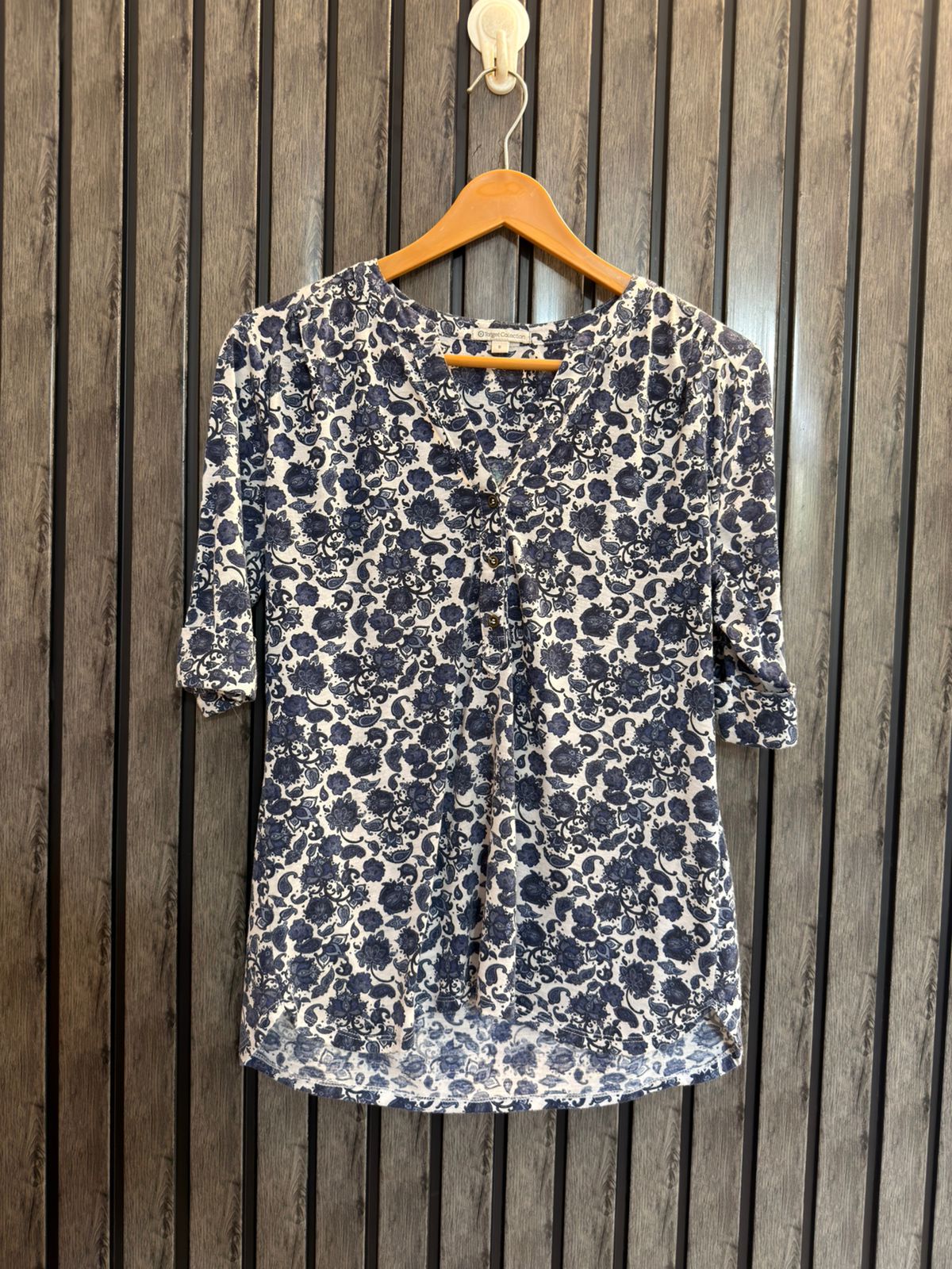 Chest 20  Length 25 Womens Casual Branded T Shirt