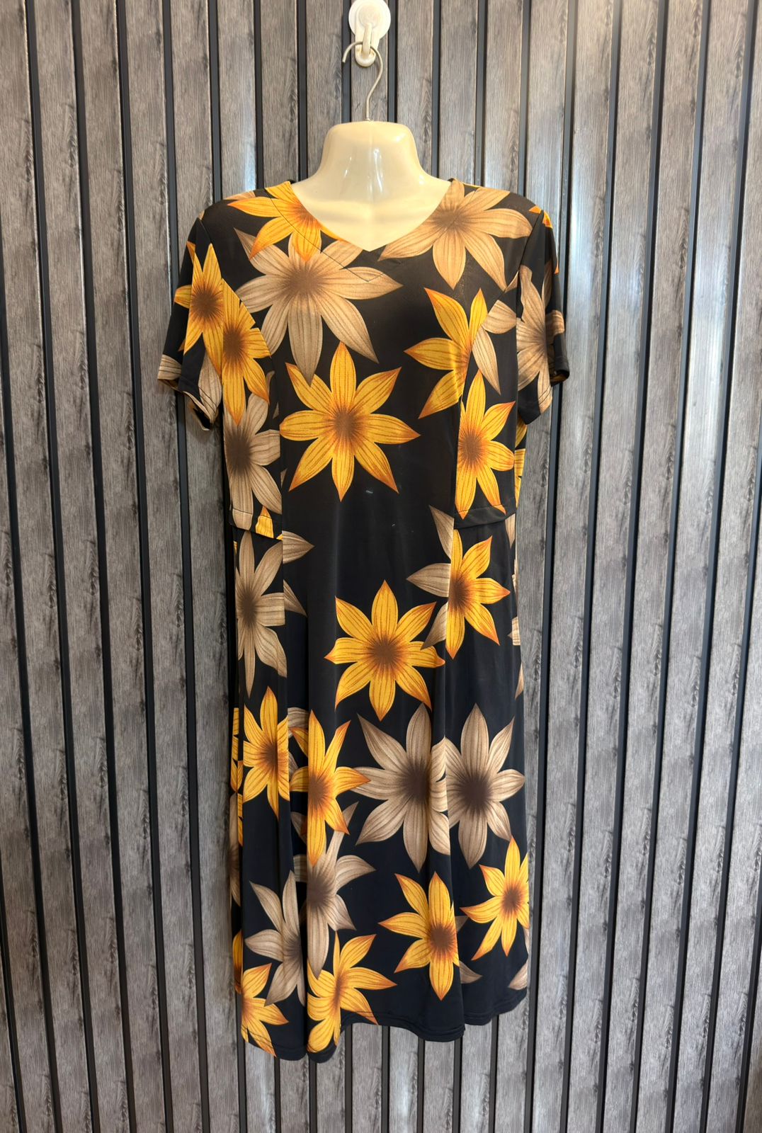 Chest 21  Lenght 40  Fabric Silk Jersey Women’s Casual Mini Dress