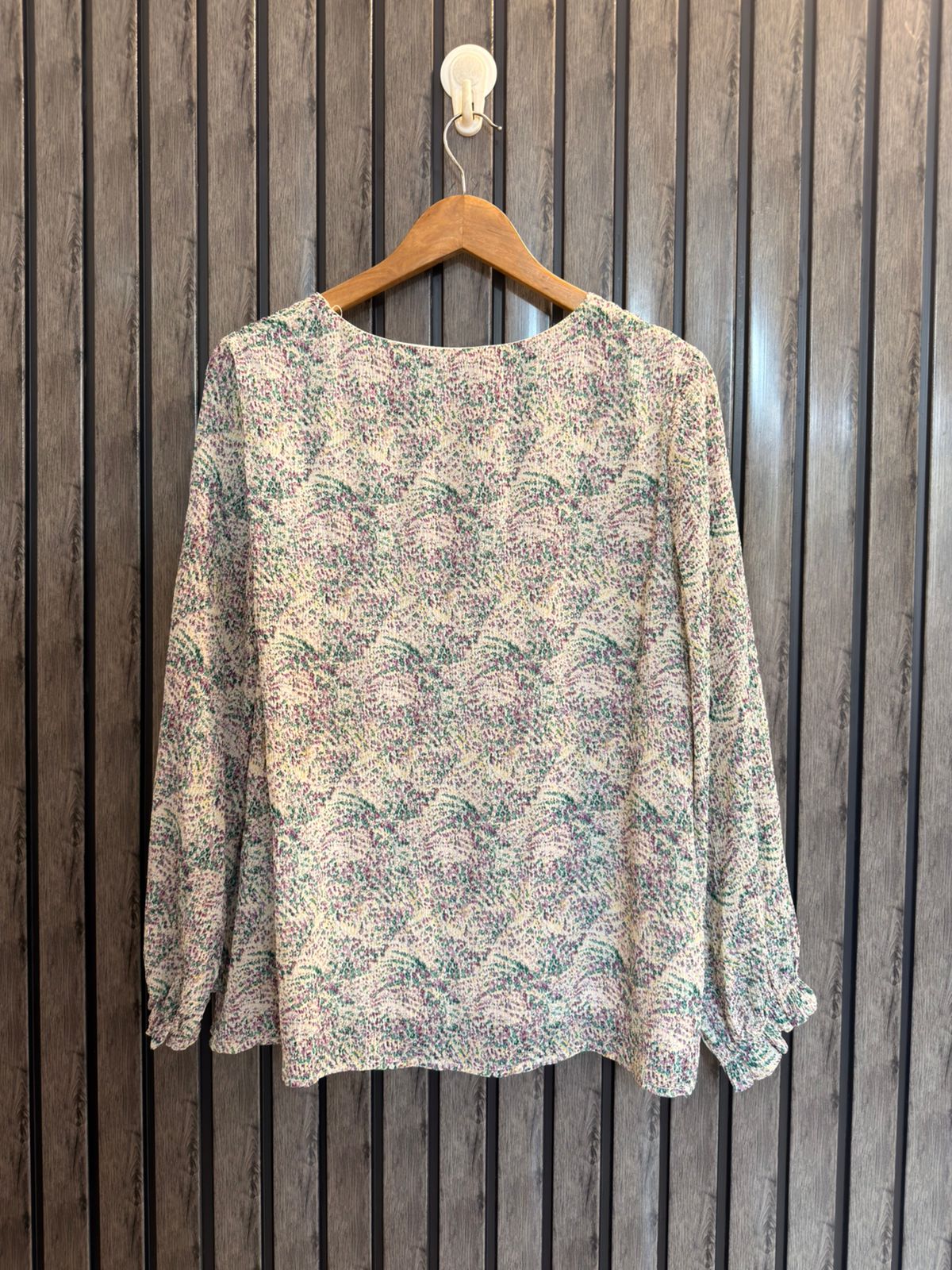 Chest 18  Lenght 25  Fabric Chiffon Full Sleeves Western Tops for Women