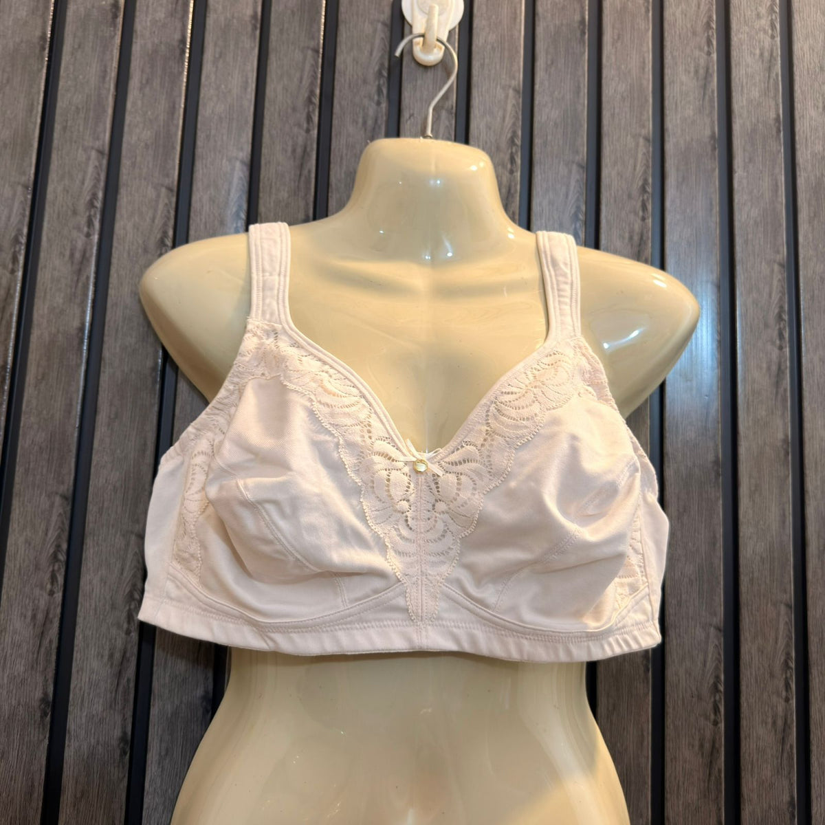 Chest Large  Lenght 12 Elegant Bra Collection