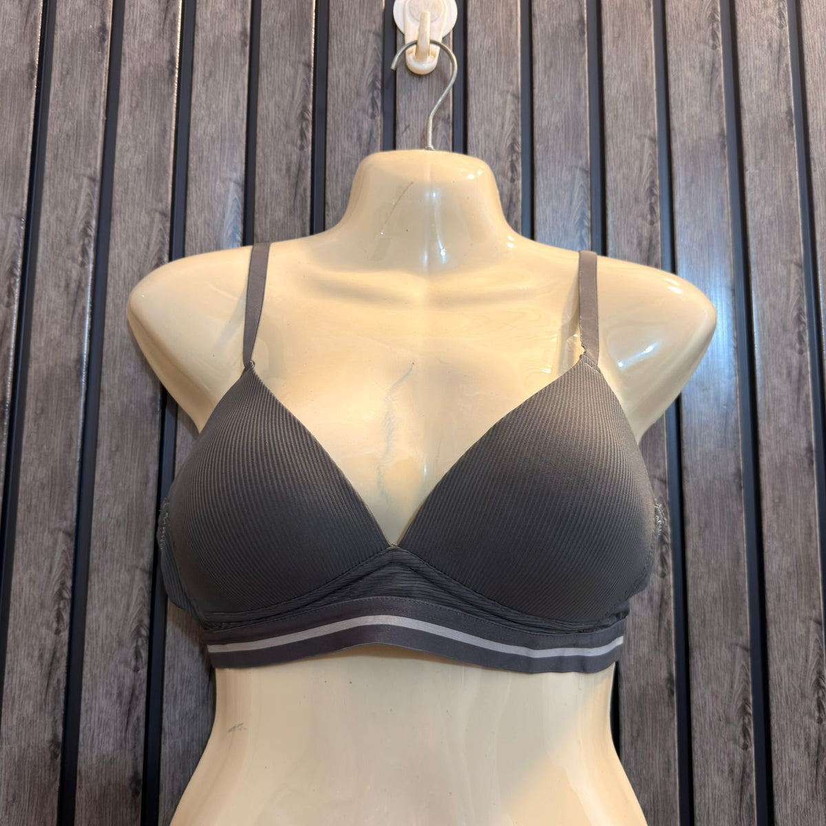 Chest Large  Lenght 12.5 Premium Bra Collection