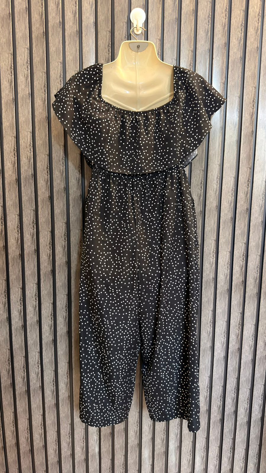 Chest 18  Lenght 42  Fabric Cotton Silk Branded Style Jumpsuits