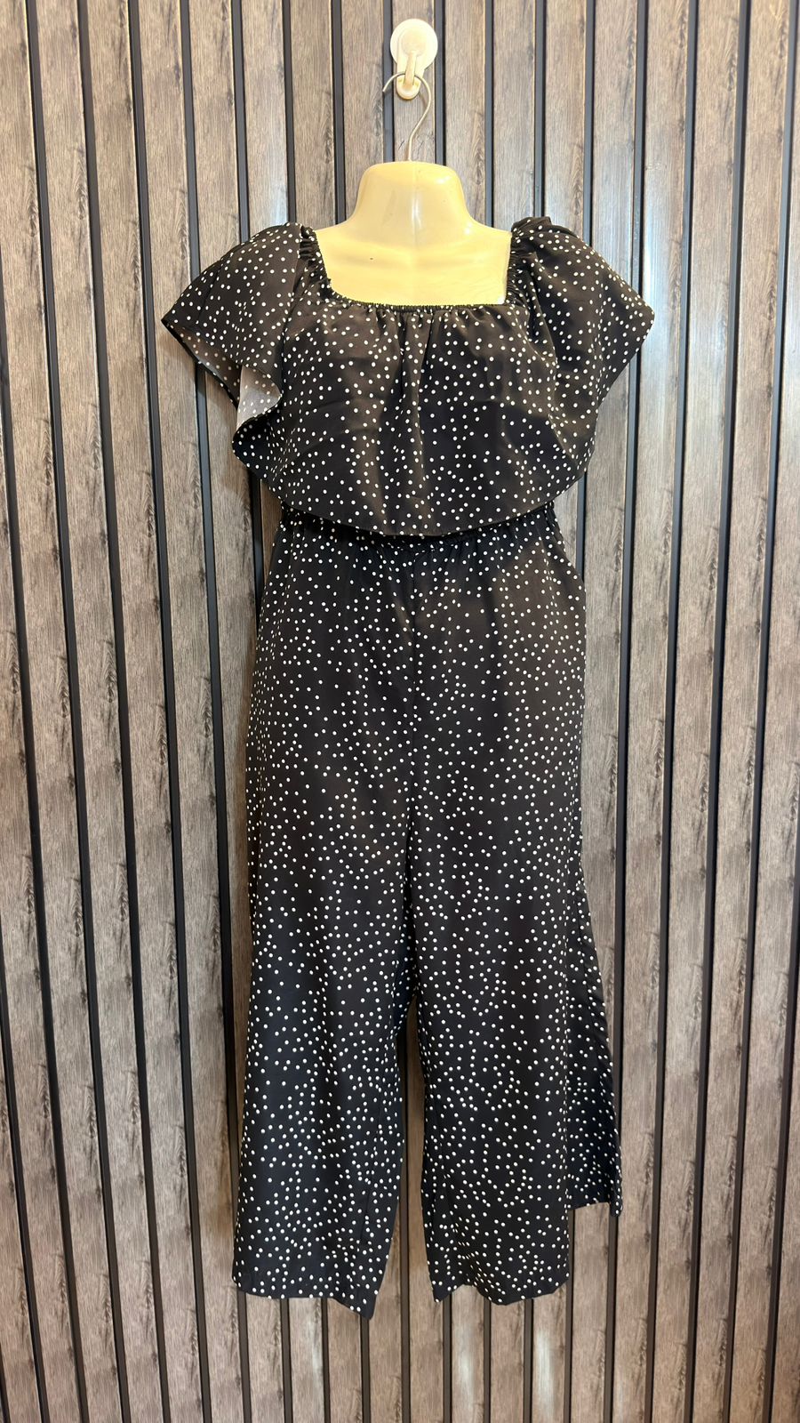 Chest 18  Lenght 42  Fabric Cotton Silk Branded Style Jumpsuits