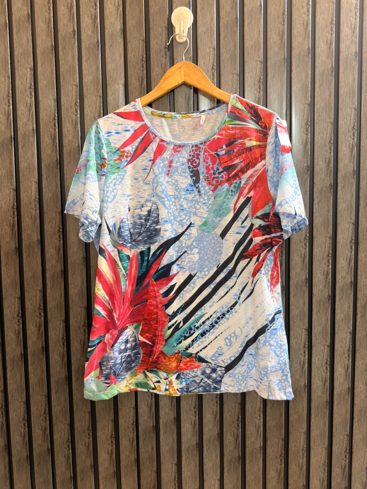 Chest 21  Lenght 27 Casual T-Shirt