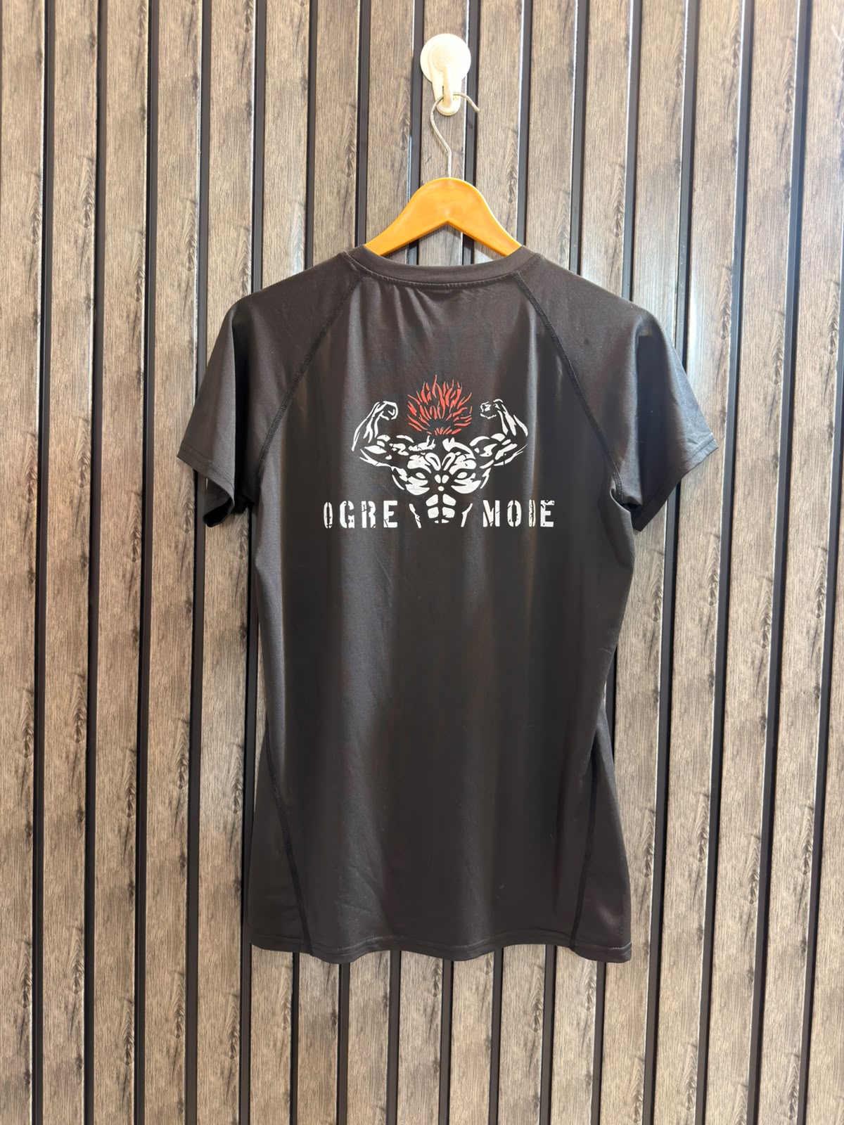 Chest 20  Lenght 27 Classic Collection T-Shirt