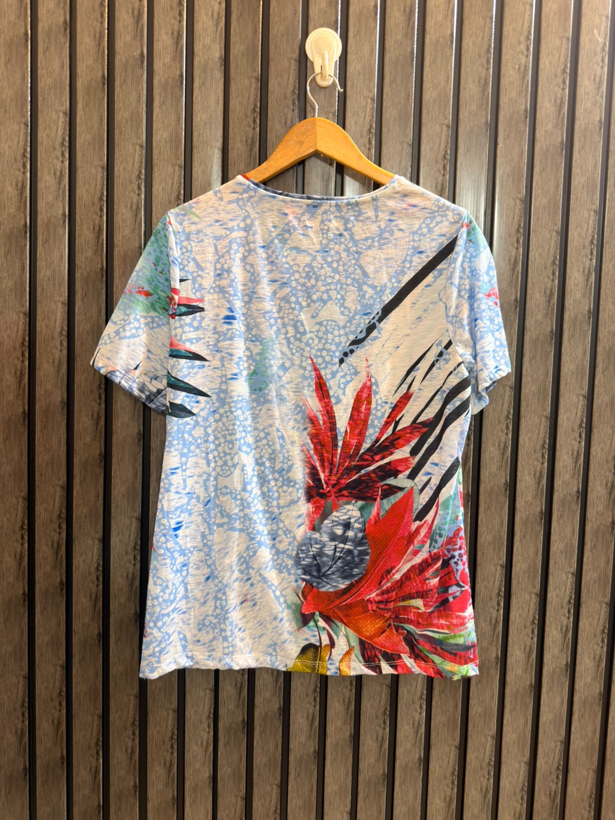 Chest 21  Lenght 27 Casual T-Shirt
