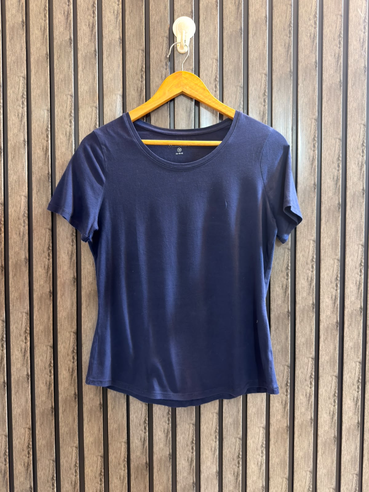 Chest 20  Lenght 24 Urban T-Shirt
