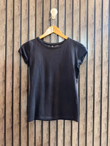 Chest 17  Lenght 23 Premium Collection T-Shirt
