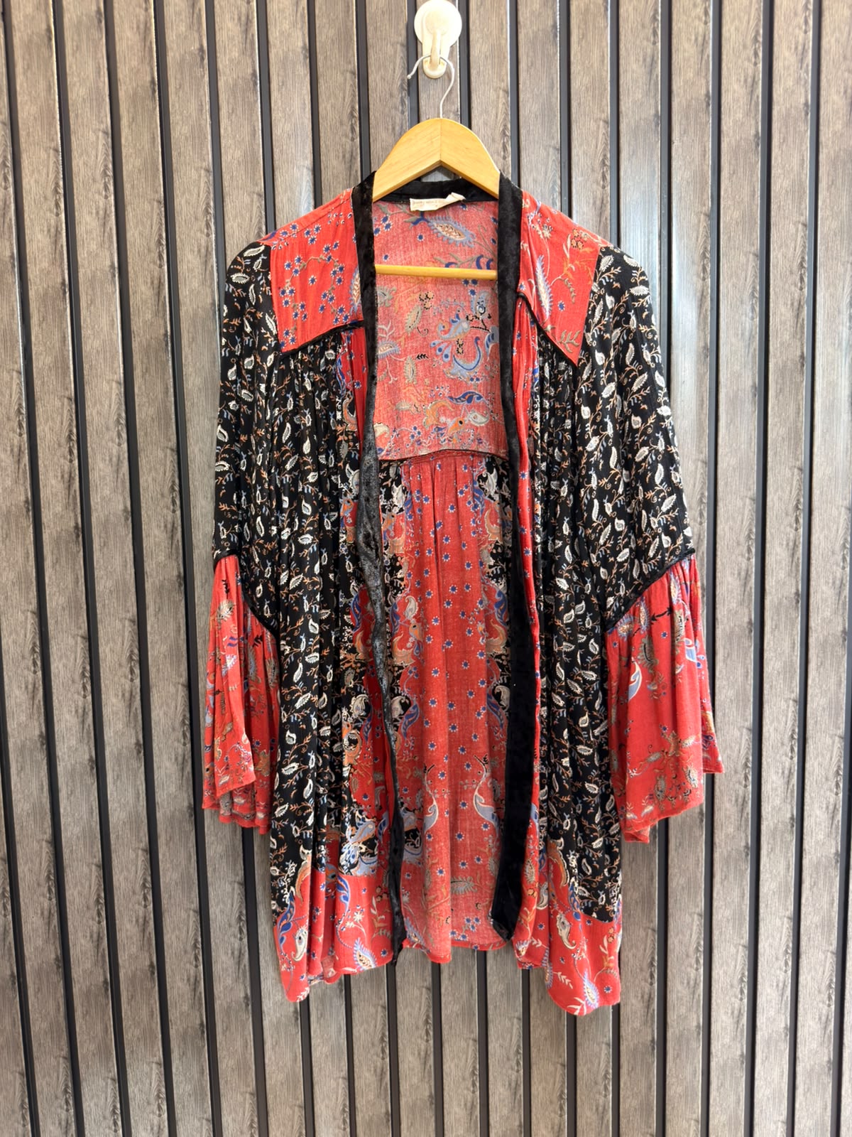 Chest Small  Length 31  Fabric linen Women's Smart Top