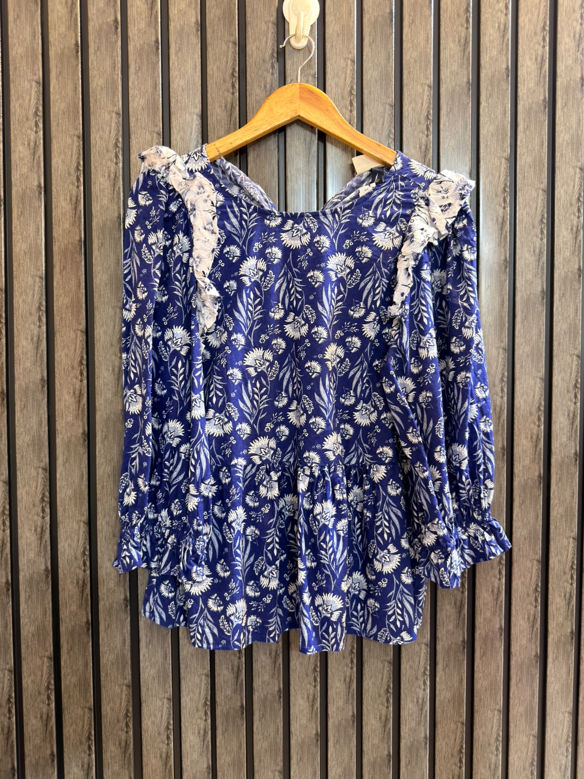 Chest 18  Length 25  Fabric linen Women's Everyday Top