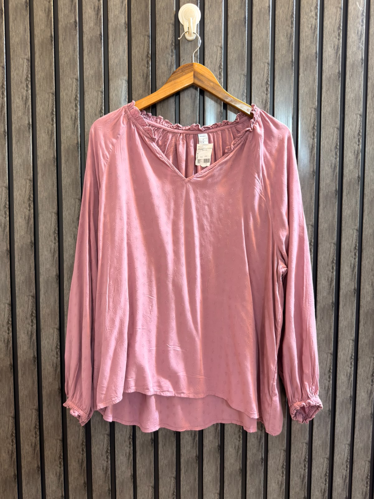 Chest 22  Lenght 26 to 28  Fabric Linen Women’s Classic Casual Full Sleeves Top
