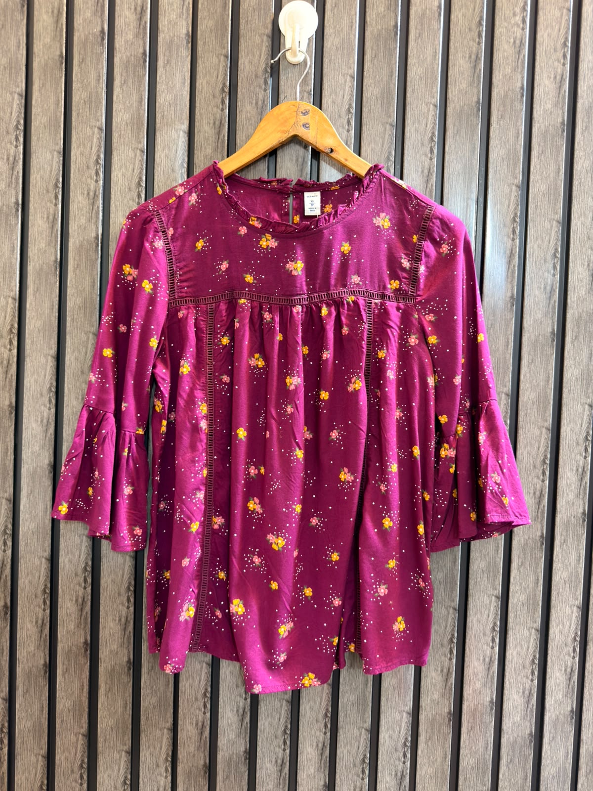 Chest 17  Lenght 25  Fabric linen Women’s Full Sleeves Top