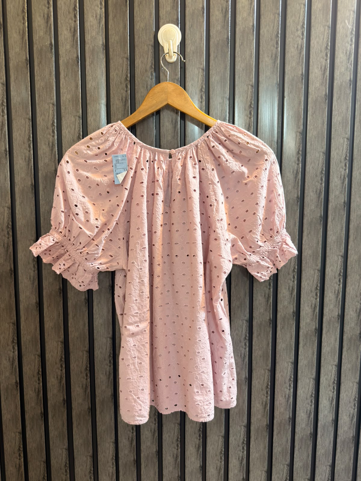 Chest 20  Lenght 24  Fabric Cotton Women’s Fashion Half Sleeve Top
