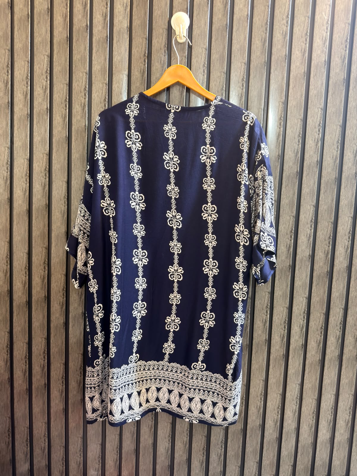 Chest Large  Lenght 34  Fabric Linen Essential Half Sleeve Tops