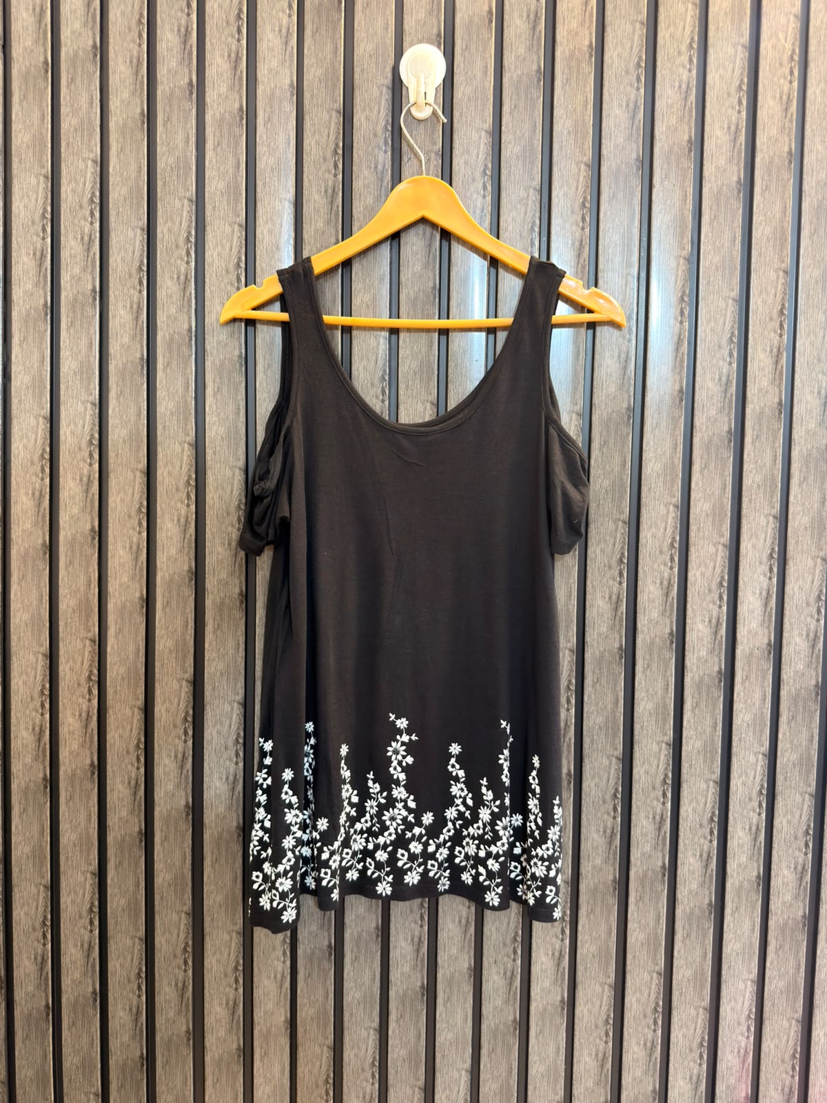 Chest 19  Lenght 26 Women’s Classic T-Shirt