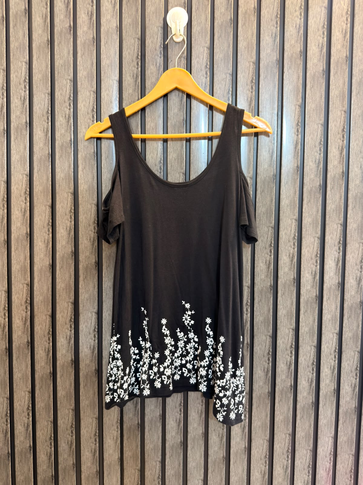 Chest 19  Lenght 26 Women’s Classic T-Shirt